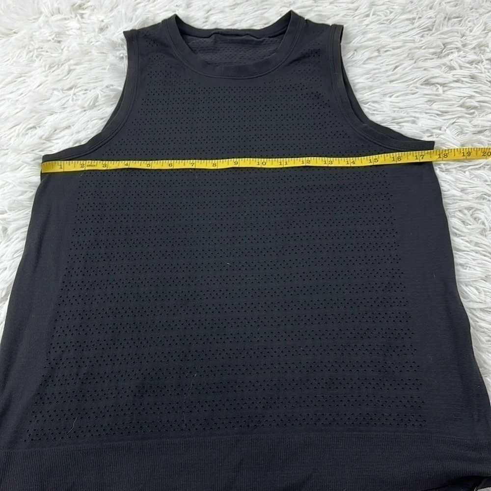 Lululemon Breeze By Muscle Tank Black / Black